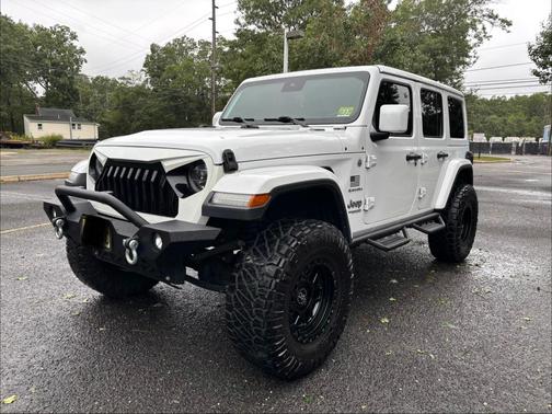 White 2019 Jeep Wrangler Unlimited Sahara