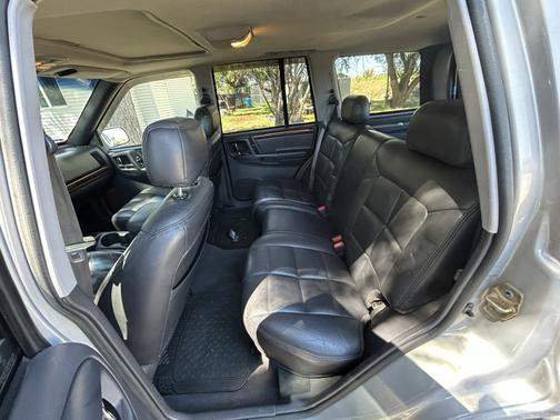 Gray 1997 Jeep Grand Cherokee Limited 4WD