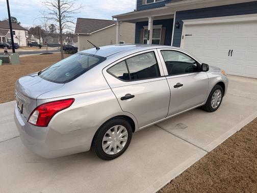 2014 Nissan Versa 1.6 S