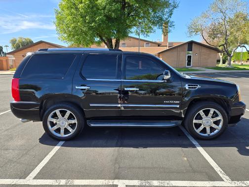 2013 Cadillac Escalade Luxury