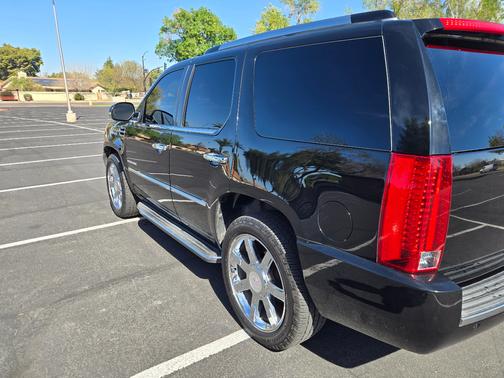 2013 Cadillac Escalade Luxury