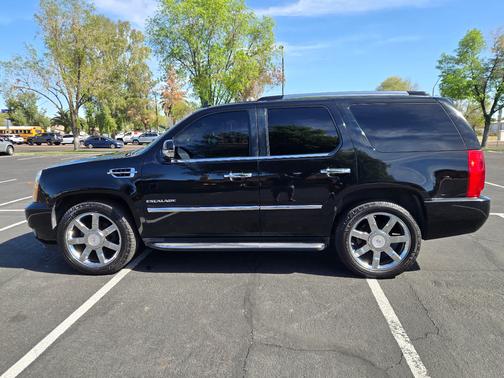 2013 Cadillac Escalade Luxury