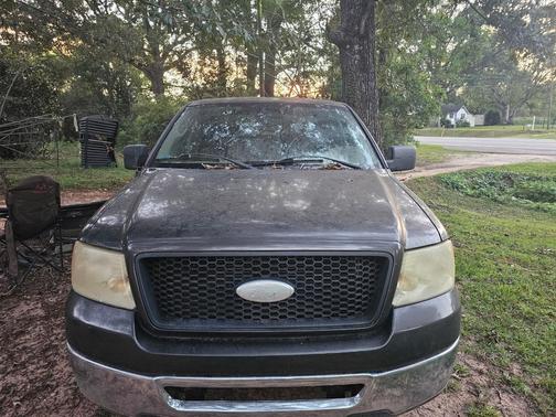 Gray 2006 Ford F-150 XLT SuperCrew