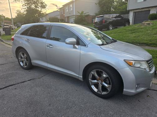 2010 Toyota Venza Base