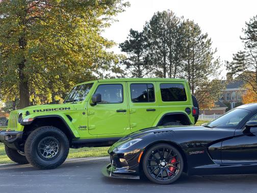 2017 Dodge Viper GTC