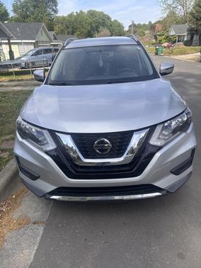 Silver 2018 Nissan Rogue SV