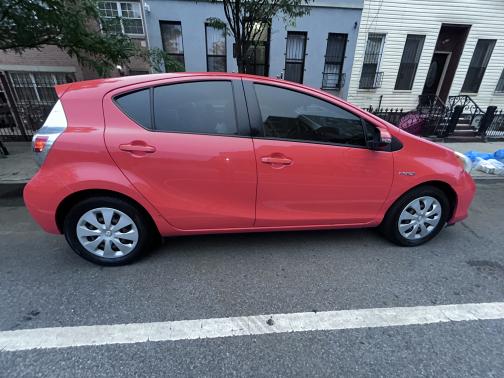 2013 Toyota Prius c Two