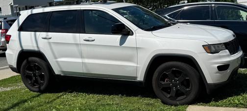White 2018 Jeep Grand Cherokee Upland