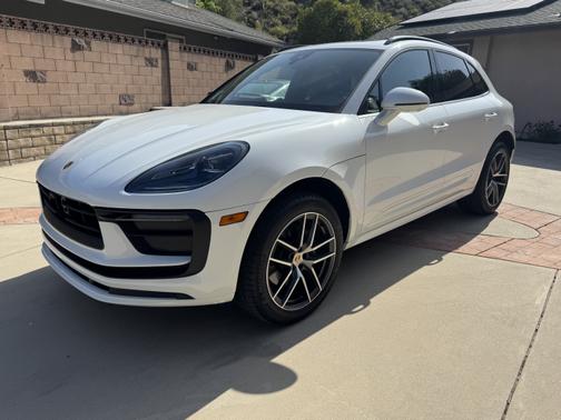 2024 Porsche Macan Base