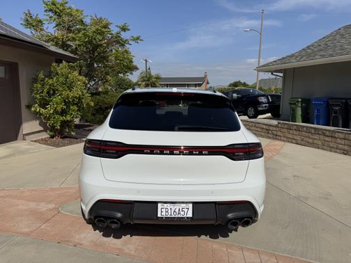 2024 Porsche Macan Base