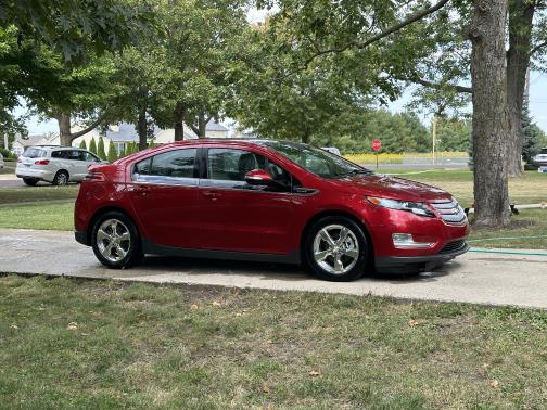 2013 Chevrolet Volt Base