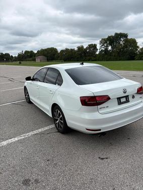 White 2017 Volkswagen Jetta 1.4T SE