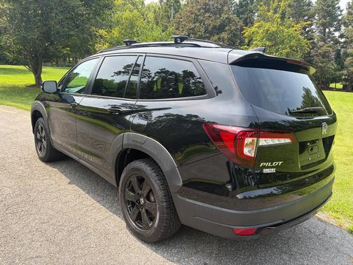 Black 2022 Honda Pilot TrailSport