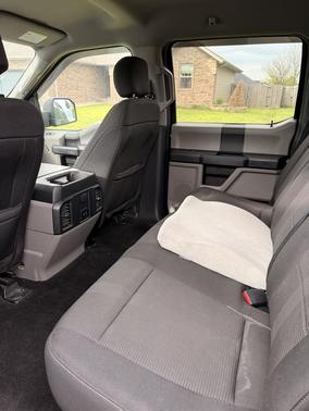 Black 2019 Ford F-150 XLT