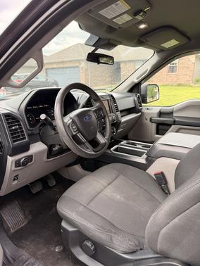 Black 2019 Ford F-150 XLT