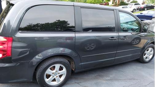 Photo 2 of 4 of 2011 Dodge Grand Caravan Mainstreet