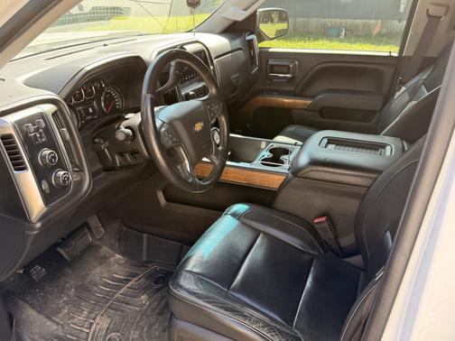 White 2017 Chevrolet Silverado 1500 1LZ