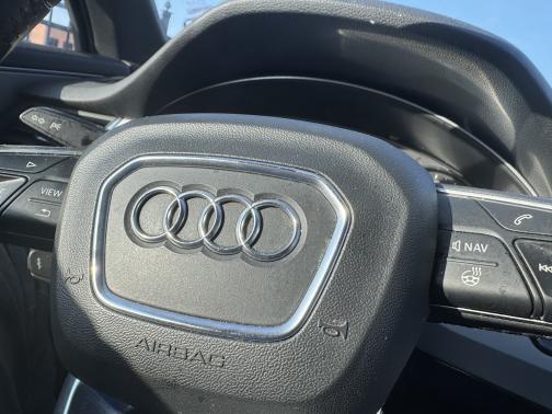 2019 Audi Q7 45 Premium
