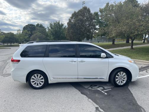 2013 Toyota Sienna Limited