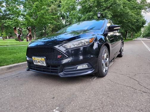 2017 Ford Focus ST Base