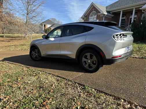 2021 Ford Mustang Mach-E Select