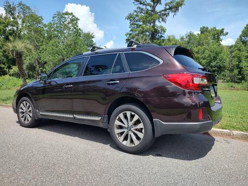 Brown 2017 Subaru Outback 3.6R Touring