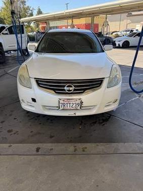White 2012 Nissan Altima 2.5 S
