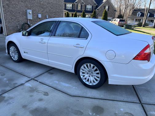 2010 Ford Fusion Hybrid Base