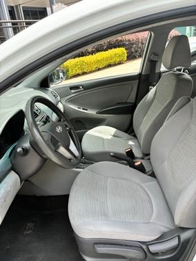 White 2017 Hyundai Accent SE