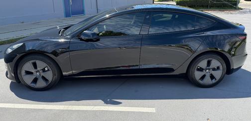 Black 2022 Tesla Model 3 Long Range