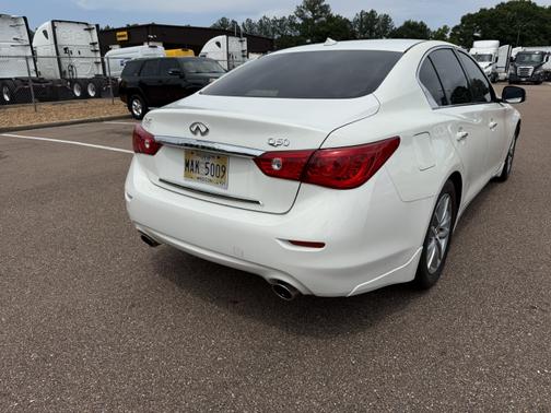 2014 INFINITI Q50 Premium
