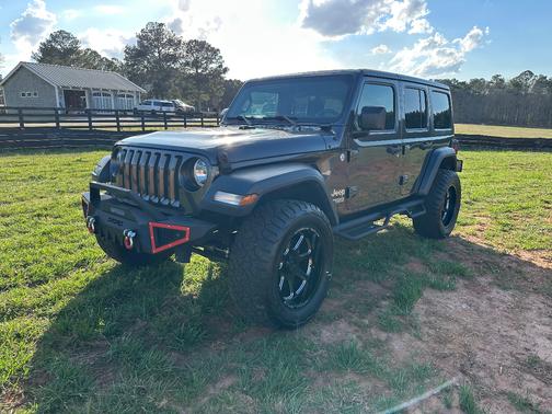 Gray 2019 Jeep Wrangler Unlimited Sport S