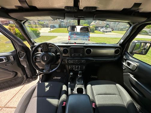 Gray 2019 Jeep Wrangler Unlimited Sport S