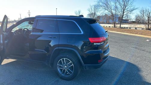 Black 2017 Jeep Grand Cherokee Limited