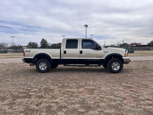 2000 Ford F-250 Lariat Crew Cab Super Duty