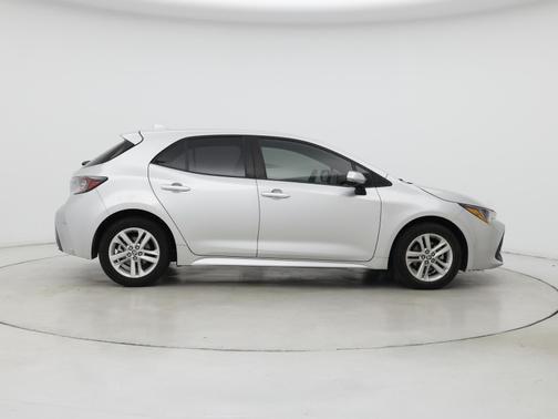 2022 Toyota Corolla Hatchback SE
