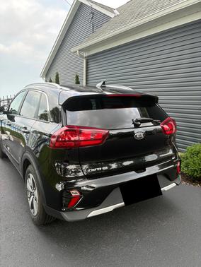Black 2021 Kia Niro LX