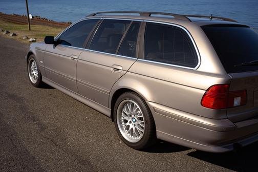 2003 BMW 525 iT