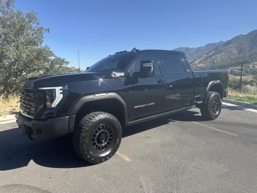 2024 GMC Sierra 2500 AT4X