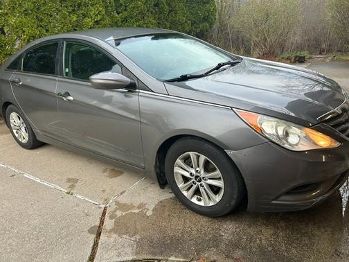 Gray 2012 Hyundai SONATA GLS