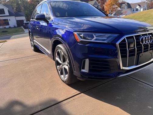 2021 Audi Q7 55 Premium Plus