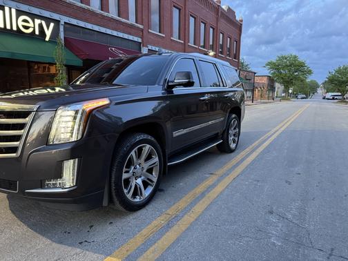 Gray 2016 Cadillac Escalade Luxury