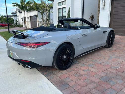 Gray 2023 Mercedes-Benz AMG SL 43 Base