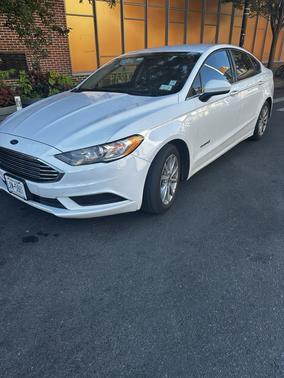 2017 Ford Fusion Hybrid SE
