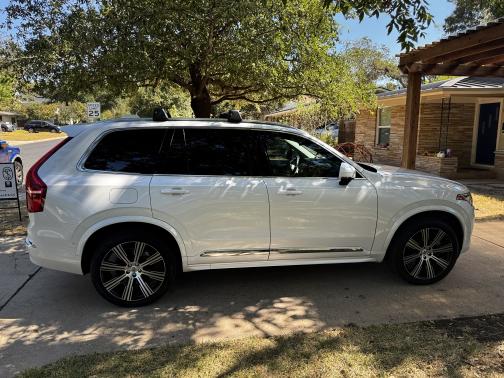 2024 Volvo XC90 Recharge Plug-In Hybrid T8 Plus 6 Passenger