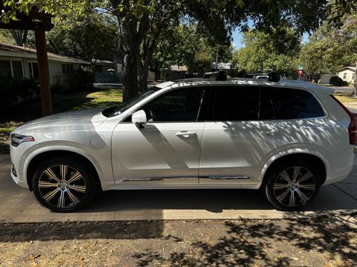 2024 Volvo XC90 Recharge Plug-In Hybrid T8 Plus 6 Passenger