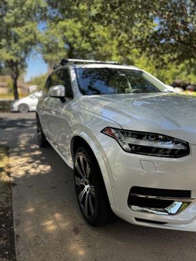 2024 Volvo XC90 Recharge Plug-In Hybrid T8 Plus 6 Passenger
