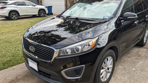Black 2016 Kia Sorento LX