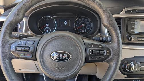 Black 2016 Kia Sorento LX