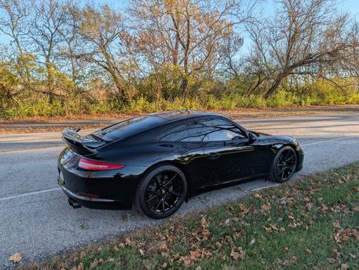 2016 Porsche 911 911 Carrera Black Edition